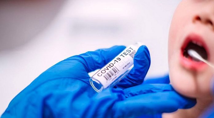 Elevii vor fi testați de două ori pe săptămână, la școală. Sindicatele din învățământ cer ca testarea să se facă de către părinți