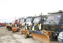 Inspecție în bazele de deszăpezire. Zeci de utilaje pregătite să intervină pe drumurile județene