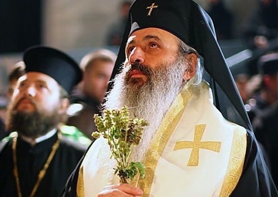 Lumina, şi Adevărul, şi Viaţa – Dumnezeu ne cere o credinţă puternică şi rugăciune continuă pentru a scăpa de pandemie! – ,,Mântuitorul Hristos a venit în lume pentru a reface legătura omului cu Dumnezeu și a oamenilor între ei