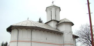 CEO plătește despăgubiri de o jumătate de milion de lei unei parohii din Gorj