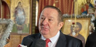 Caravana cadourilor: Încă 180 de pachete pentru copii și nevoiași din parohiile din Padeș și Baia de Arama