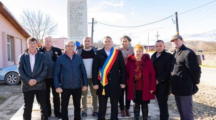 Bolboși: Omagiu eroilor, de Ziua Națională