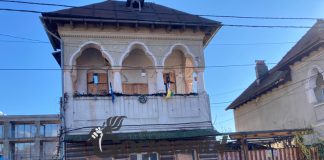 Mort în casă alături de câine decedat și el!