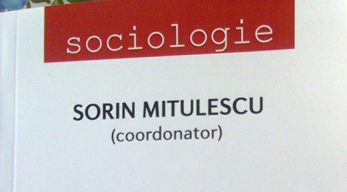 Educaţia…şi Lecţia de viaţă – Interviu de suflet cu şeful promoţiei de sociologi din anul 1975, colegul meu de facultate, Conf. univ. dr. Sorin MITULESCU! – ,,Am şi dat un subtitlu cărții în acest sens: «Începuturile unei profesii fără statut», pentru că, într-adevăr, sociologia era atunci lipsită de o recunoaștere oficială”!