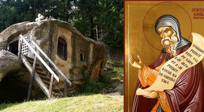 Rugăciune la Sf. Cuv. Daniil Sihastrul! – ,,Sfinte Părinte Daniil, cere de la Dumnezeu să dea lumii pace, Bisericii unire şi nouă mare milă”!