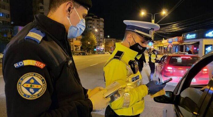 25.000 de angajați ai Ministerului de Interne, în stradă, în noaptea dintre ani