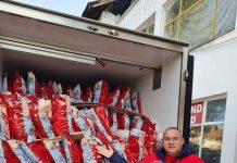 Cadouri de Crăciun pentru elevii din Tismana