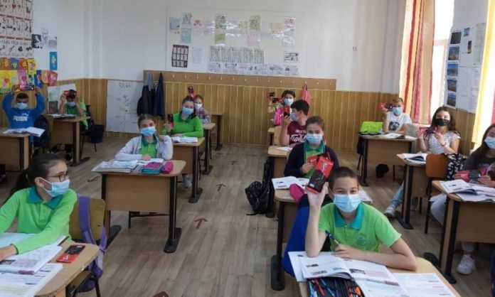 elevi-scoala-sept-1000x600