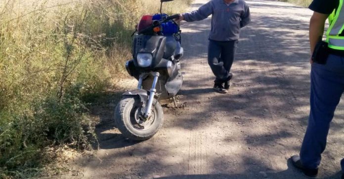 Pe moped, fără permis