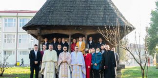 Slujbă de sfințire în cadrul Liceului Teologic „Sfântul Nicodim” din Târgu-Jiu