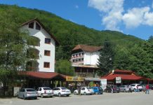 Drumuri gorjene – Complexul Carstic Cheile Galbenului – Peștera Muierilor un obiectiv de excepţie pe plaiul gorjean