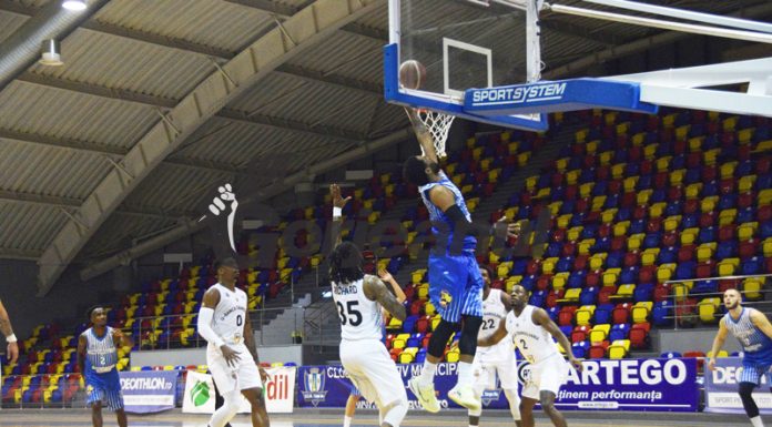 Baschetbaliştii deschid anul cu deplasarea de la Ploieşti