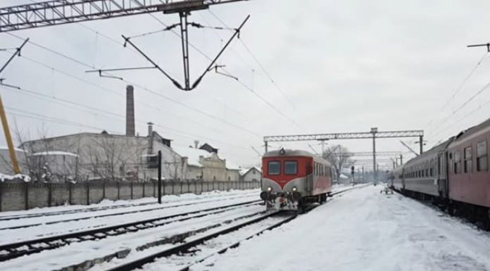 Trenuri cu întârzieri, între 90 și 250 de minute, între Filiaşi și Gura Motrului