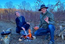 VIDEO: Rețeta săptămânii – Fabi’s Kitchen: Griș cu lapte prăjit, sos de mure și faguri de miere, pregătite la domeniul Abund Berry – Țicleni