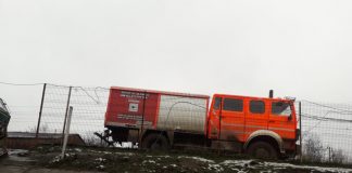 Comisie de securitate în muncă, la EMC Motru. Minerii sunt transportați în mașinile de pompieri