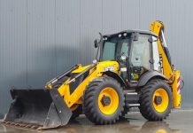 Primăria dă 500.000 lei pe un buldoexcavator