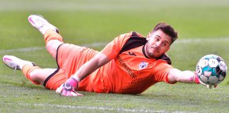 Fostul portar al Viitorului stă pe tuşă, deşi a semnat prelungirea contractului de două ori