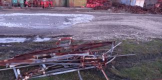 Cariera Roșia: Au furat o jumătate de căruță de fier de pe un stâlp de curent! Hoții, prinși de echipele de intervenție auto ale PSG