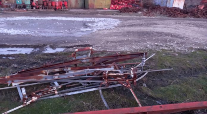 Cariera Roșia: Au furat o jumătate de căruță de fier de pe un stâlp de curent! Hoții, prinși de echipele de intervenție auto ale PSG