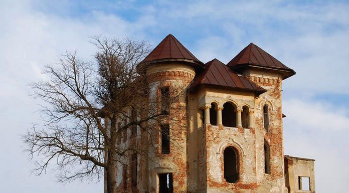 Monumentele istorice, ignorate de autorități. Scuza: nu sunt bani!