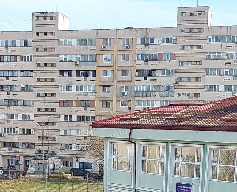 Liceul Teologic Târgu Jiu: Un băiat de 11 ani, lovit de colegul său, la școală. Conflictul s-a lăsat cu dosar penal