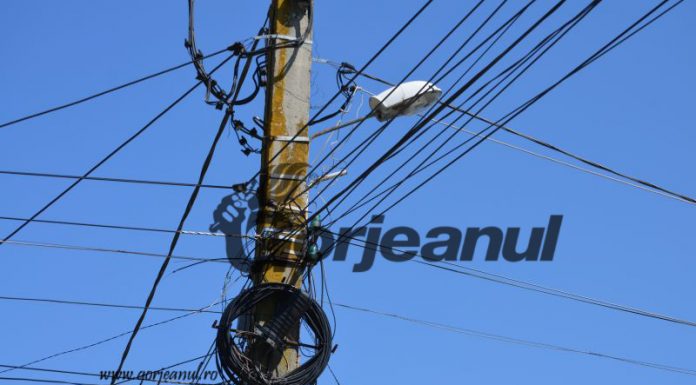 Cinci furturi de energie electrică depistate în Gorj