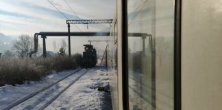Tren blocat din cauza gerului la intrarea în Defileul Jiului