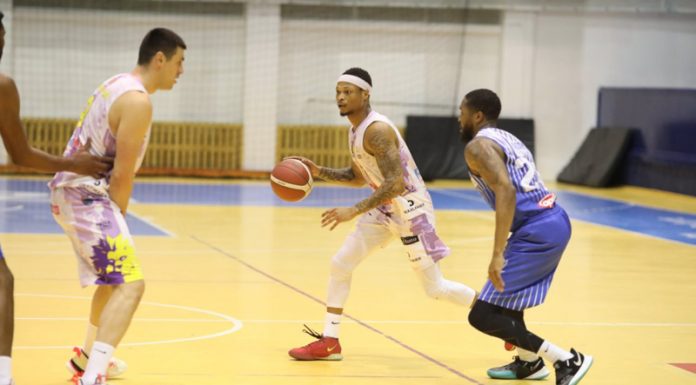 Înfrângere uşor de anticipat pentru baschetbalişti