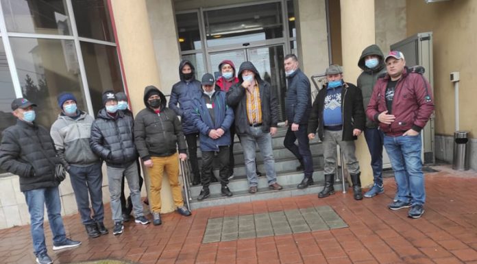 Scandal! Un lider de sindicat, protejatul conducerii CEO, ,,dă mese la directori și face angajări”