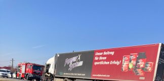 VIDEO: Grav accident la Moi! Impact frontal cu un TIR!