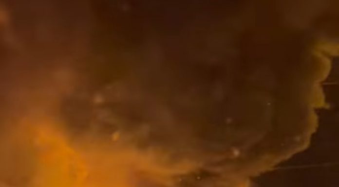 Târgu Jiu: Un autobuz a ars în întregime, în această dimineață