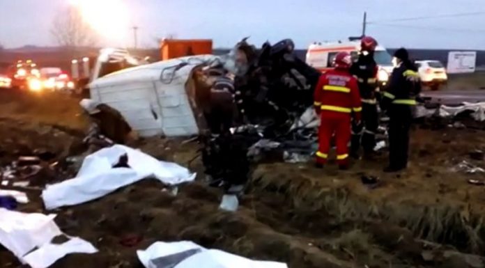 Accident teribil pe o șosea din țară! Șapte persoane au murit