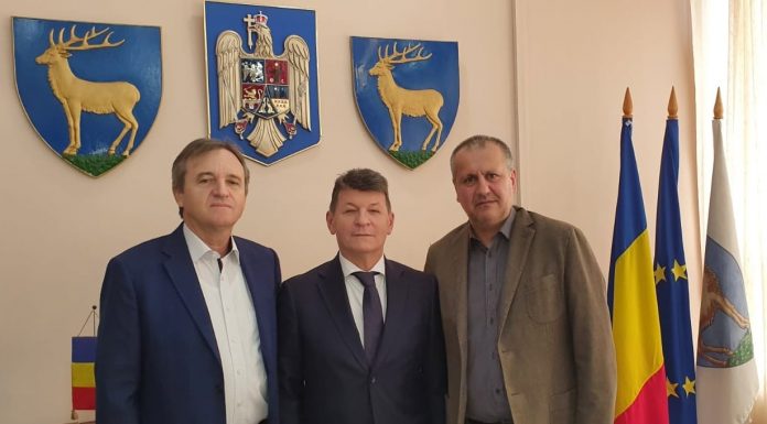 Muja, instalat subprefect