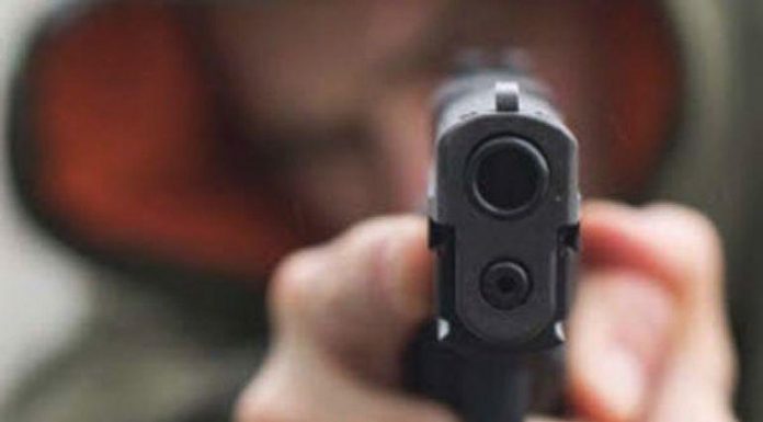 Pistol neletal, ridicat de la un bărbat din Țânțăreni