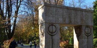 Premierul Ciucă: Brâncuși ne amintește mereu să nu uităm niciodată de unde am plecat