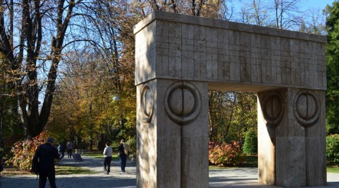 Premierul Ciucă: Brâncuși ne amintește mereu să nu uităm niciodată de unde am plecat