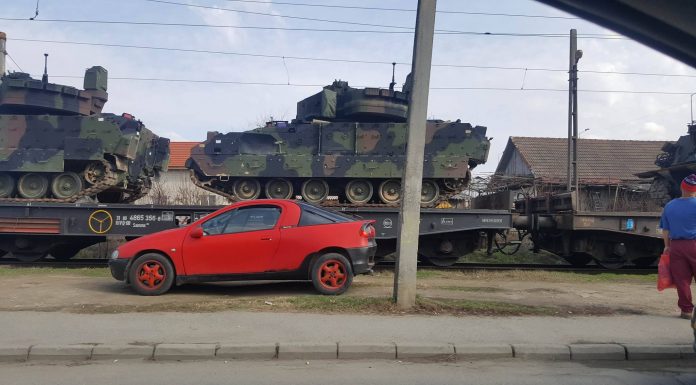 Tancuri transportate pe calea ferată din Târgu Jiu