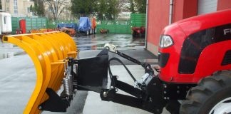 O primărie din Gorj caută tractorist