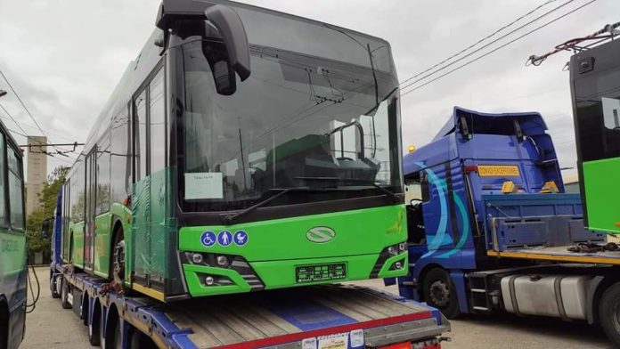 Târgu-Jiu: Contract semnat pentru încă 15 troleibuze