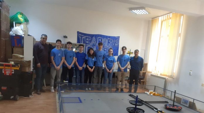 VIDEO: Elevii de la CNTV, la cel mai mare concurs de robotică din România!