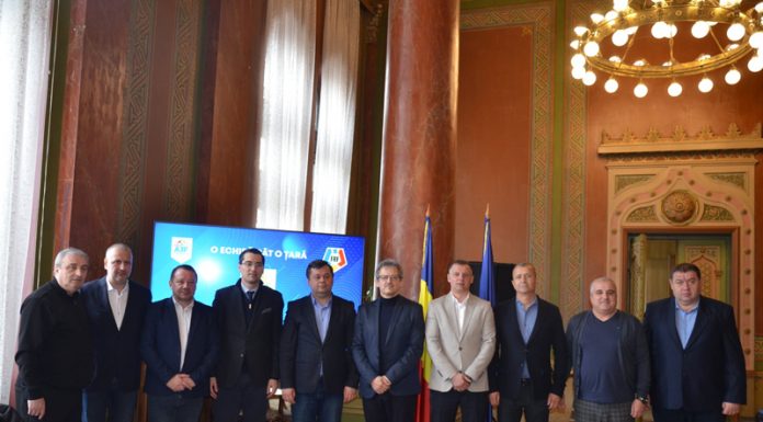 Răzvan Burleanu a vorbit despre problemele fotbalului din Gorj: Încercăm să sprijinim cluburile