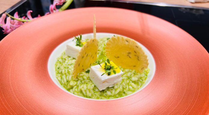 VIDEO: Rețeta săptămânii – Fabi’s Kitchen: Risotto cu leurdă și telemea de oaie