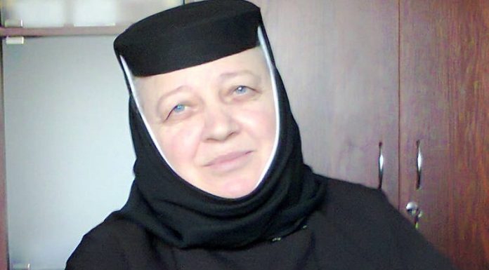 La zi aniversară! – Cuvinte de aleasă preţuire de Ziua Maicii Stareţe MARINA GLIGOR STAVROFORA!