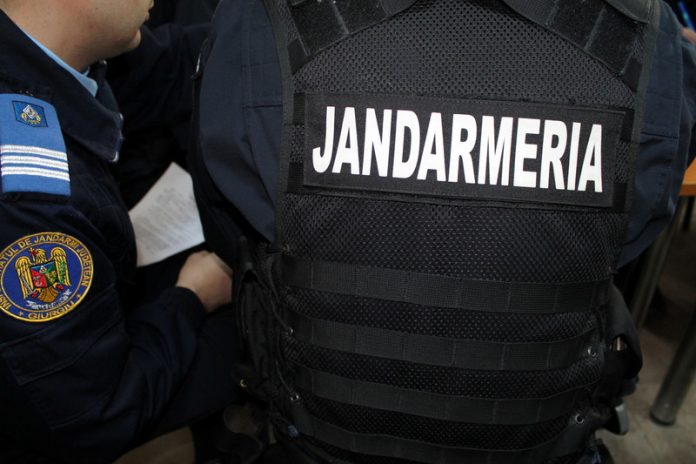 Doi jandarmi, împușcați din greșeală