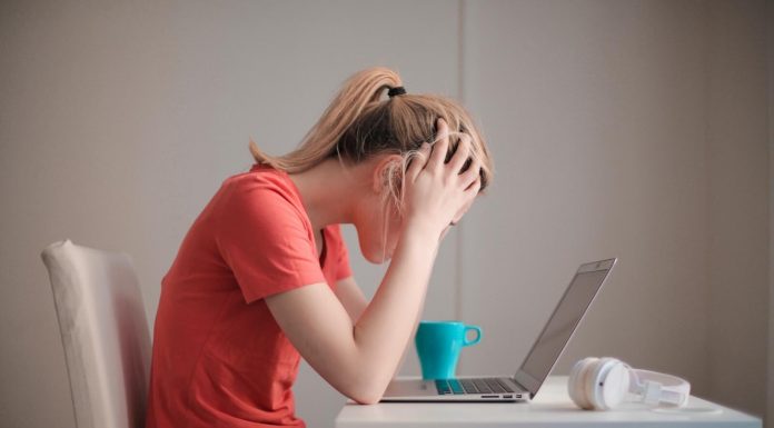 Cum să faceți față anxietății cauzate de război