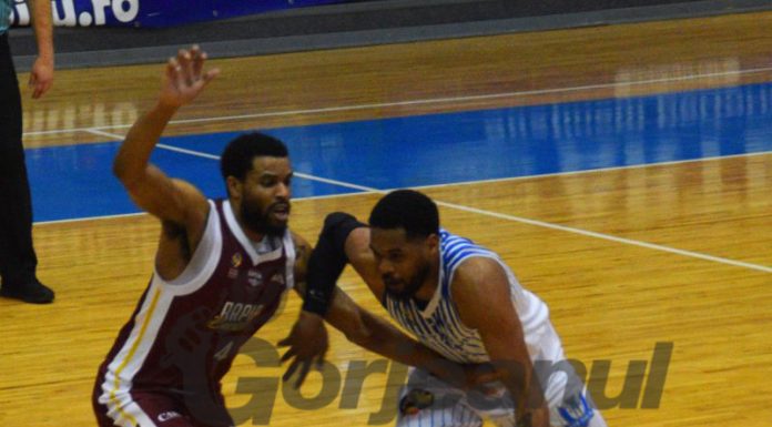 CSM a bătut-o, cu emoţii, pe Rapid