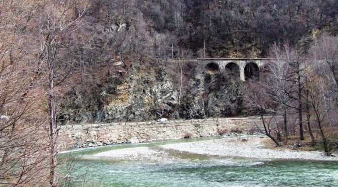 De primăvară – PE RHABON ÎN SUS