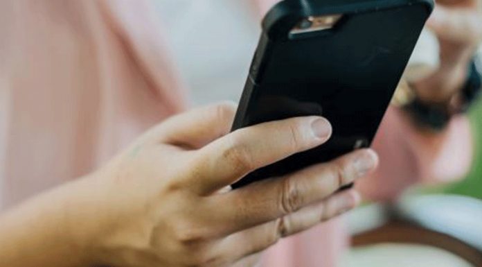 Târgu Jiu: Telefon mobil, sustras unei minore