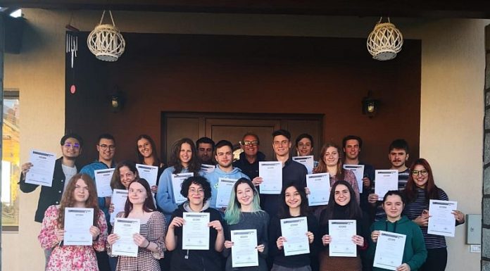 COMUNICAT DE PRESĂ – Cursul de formare din cadrul proiectului ,,O societate fără rasism II” s-a desfășurat cu succes