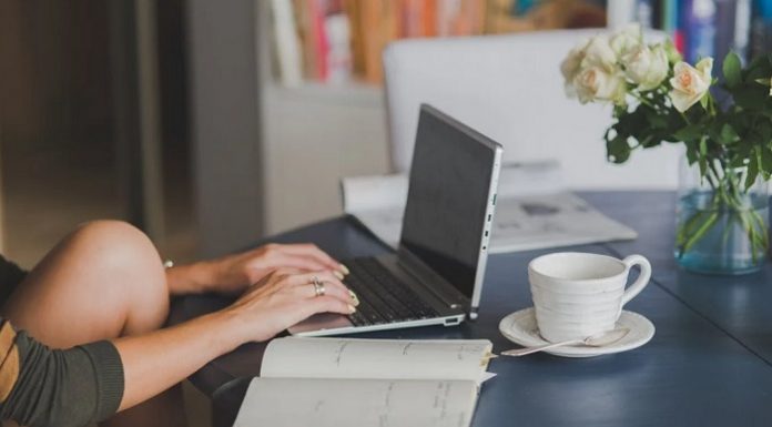 Cum să-ți proiectezi propriul home office. Creează-ți cel mai productiv loc pentru munca de acasă!